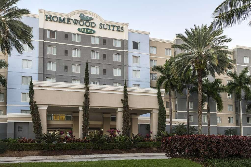 Homewood Suites Miami Airport/Blue Lagoon Exterior photo