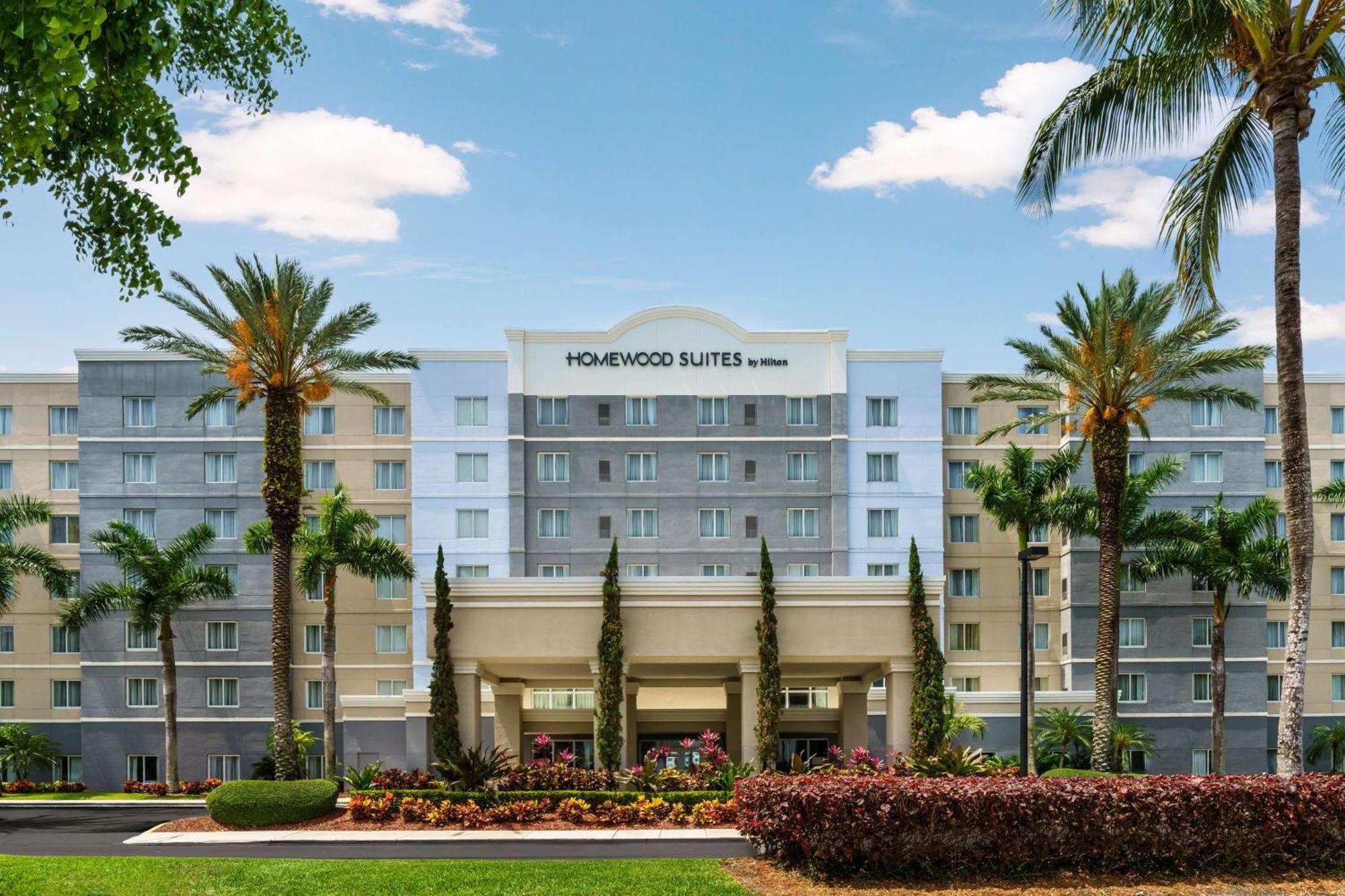 Homewood Suites Miami Airport/Blue Lagoon Exterior photo